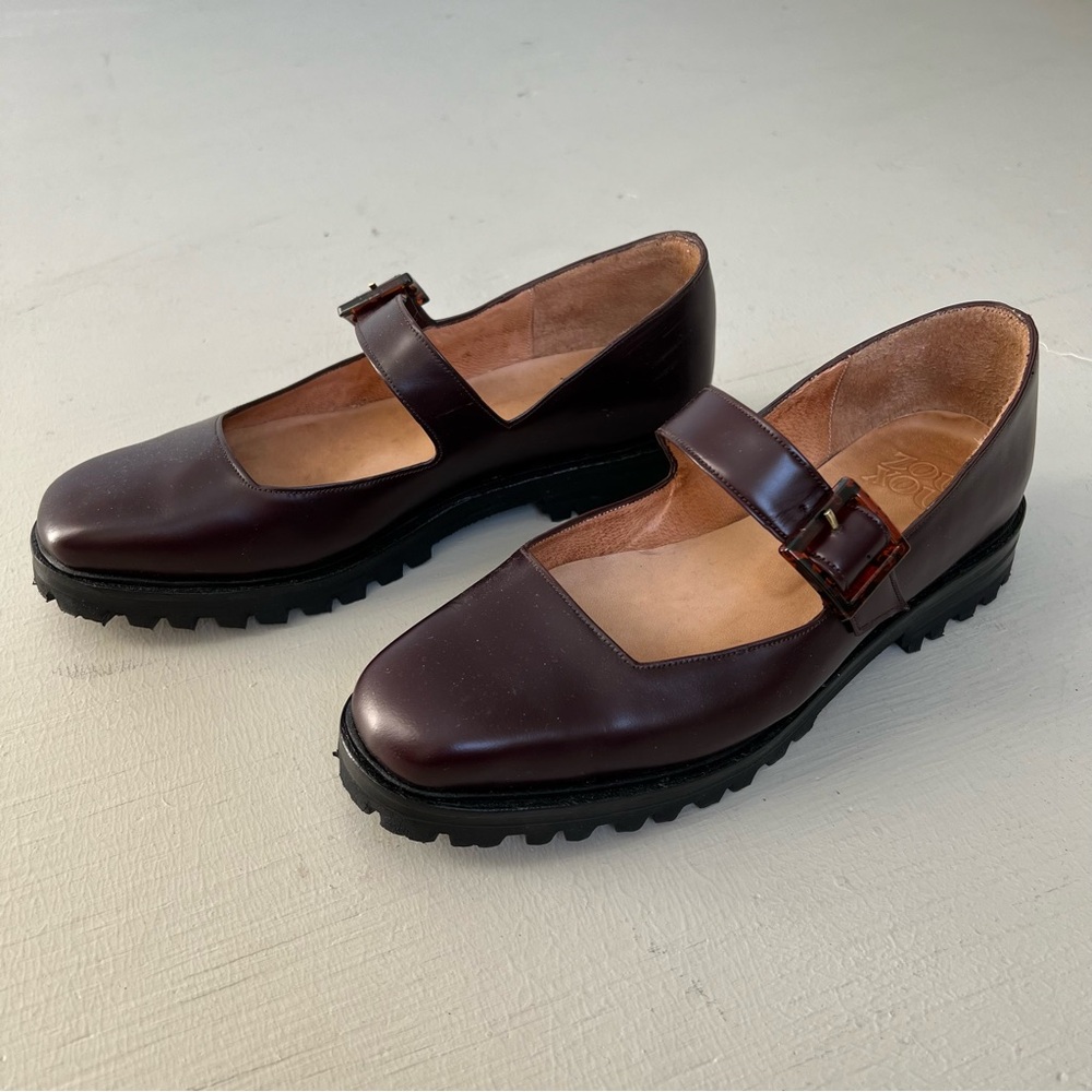 Zou Xou Uchi Flat in Tannat (wine color)